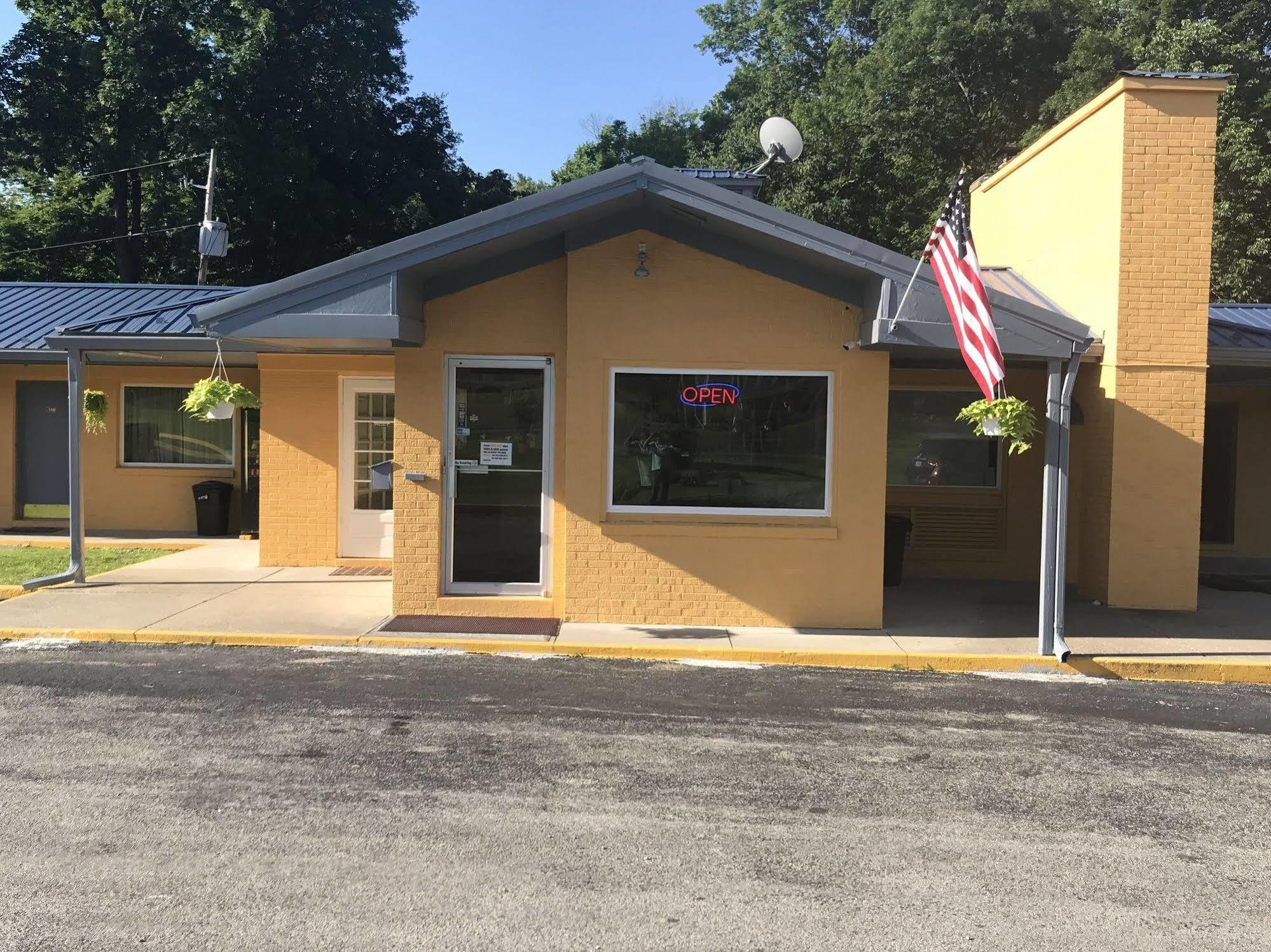 Greystone Motel Hillsboro Exterior photo